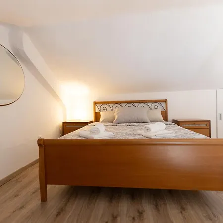 Apartment Parisian Luxury Siviri