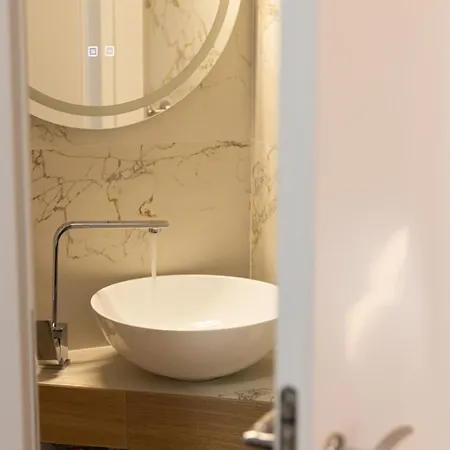 Parisian Luxury * Siviri