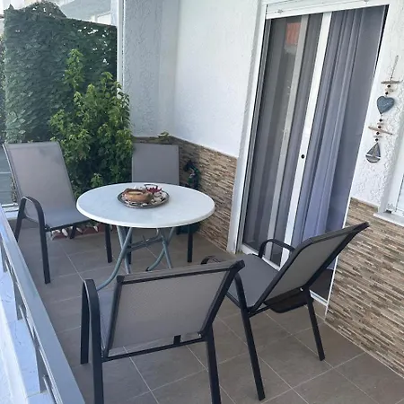 Parisian Luxury Apartament Siviri