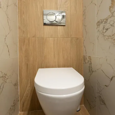 Parisian Luxury Siviri